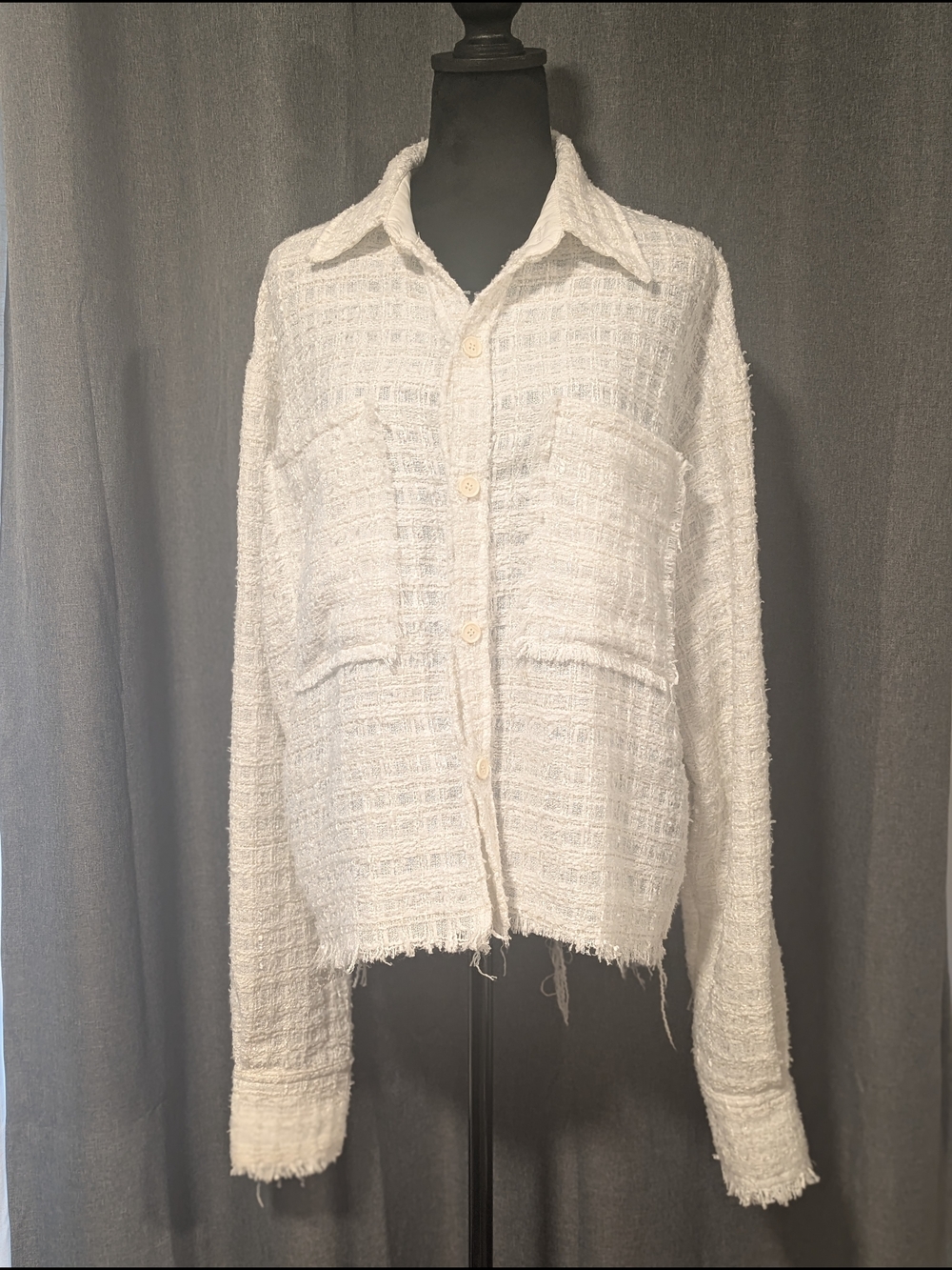Lightweight White Textured Shirt Jacket. Size Medium. Unisex.